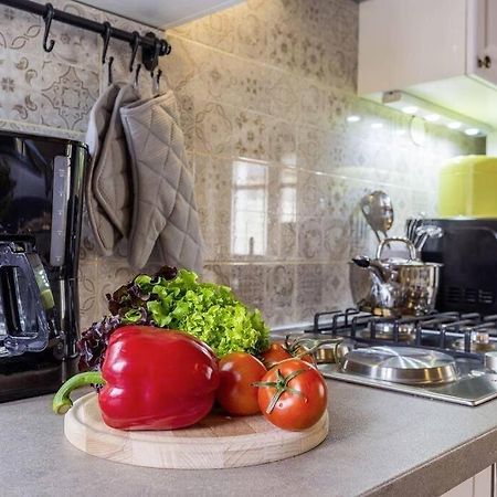House Kristina **** Villa Burići Екстериор снимка