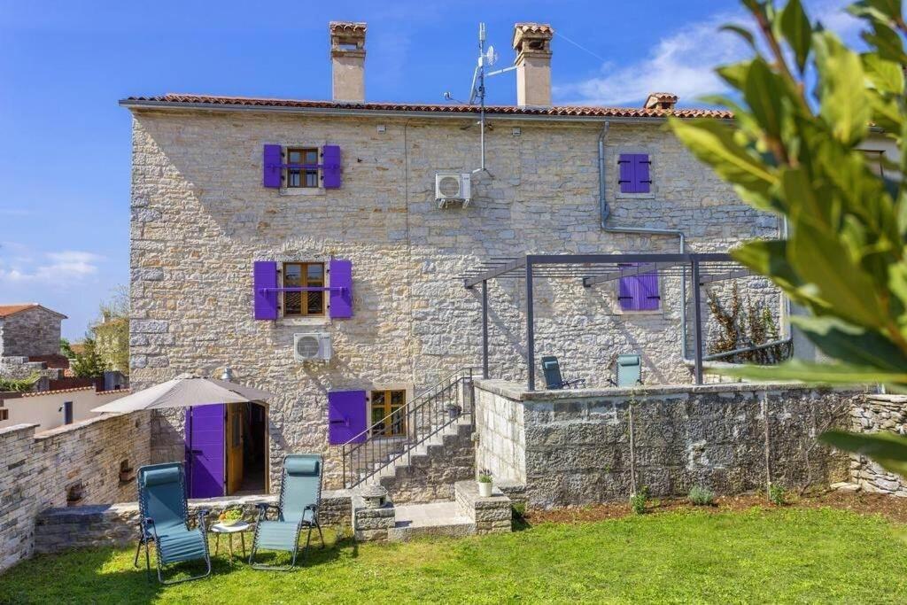 House Kristina **** Villa Burići Екстериор снимка