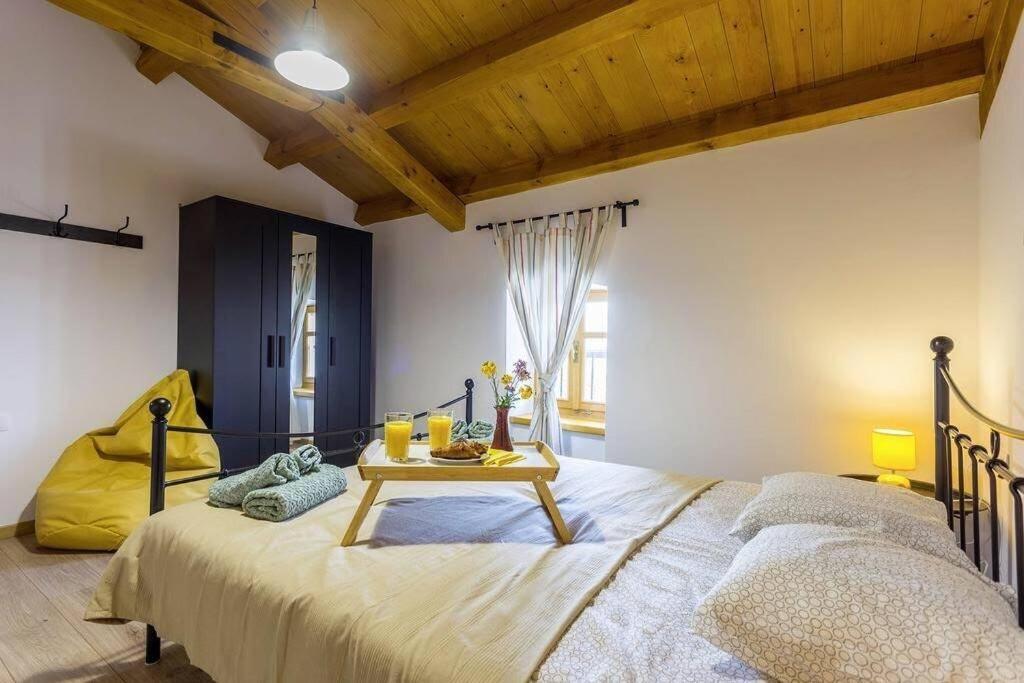 House Kristina **** Villa Burići Екстериор снимка