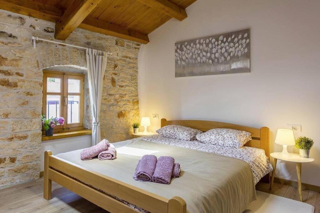 House Kristina **** Villa Burići Екстериор снимка